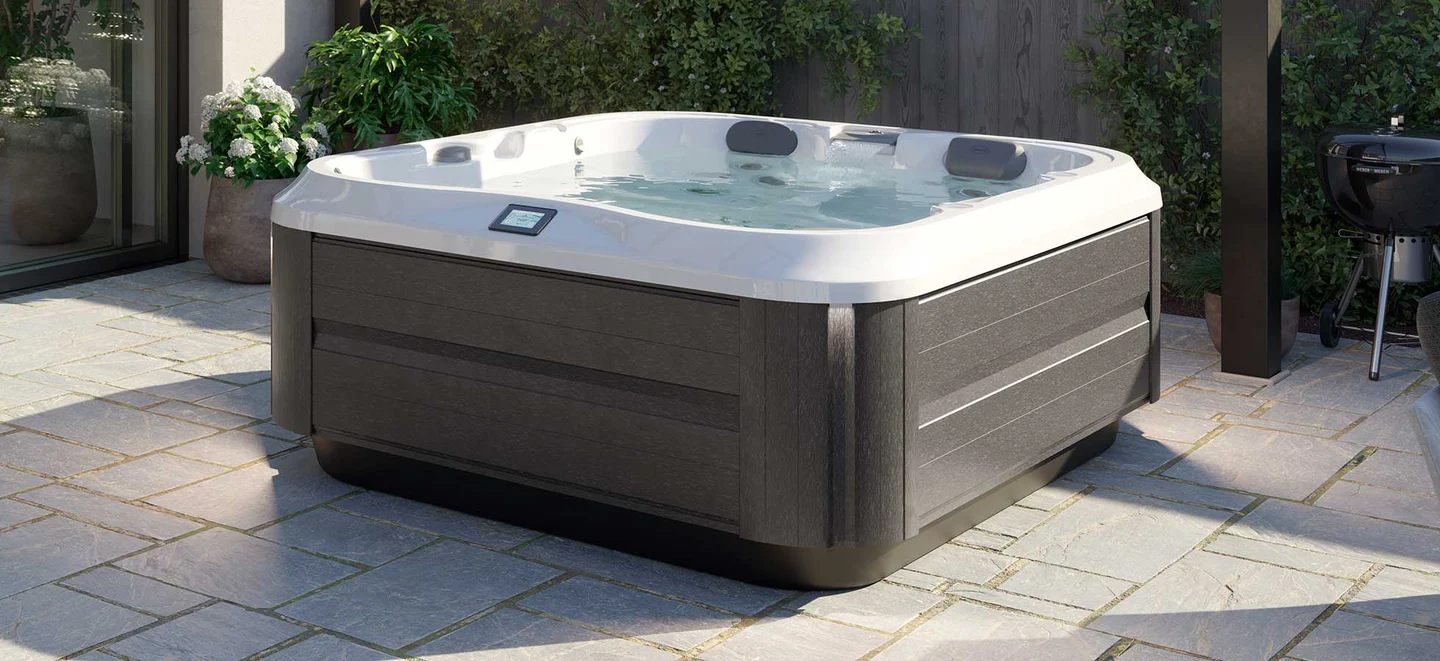 J-200 Series hot tub